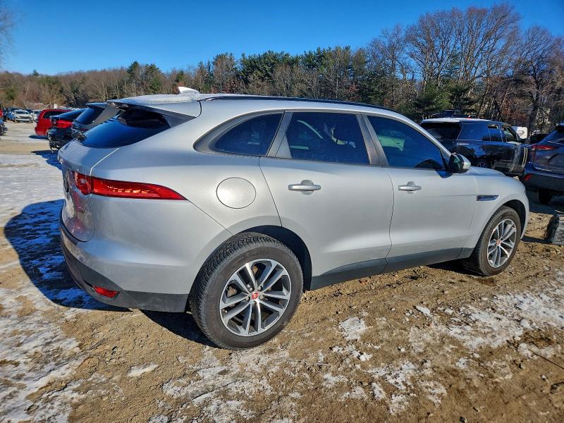 Фото 3 - JAGUAR F-PACE