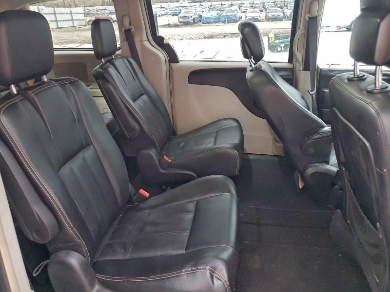 Фото 11 - CHRYSLER MINIVAN