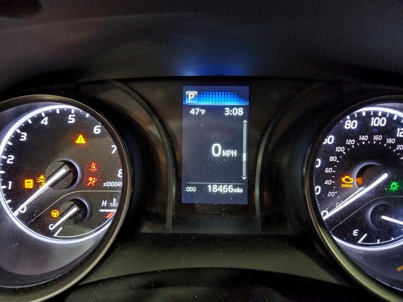 Фото 9 - TOYOTA CAMRY