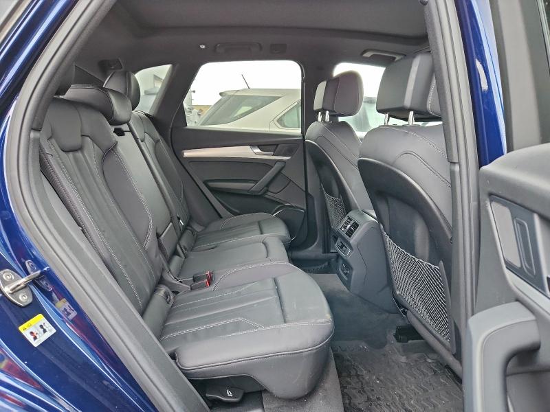 Фото 11 - AUDI Q5