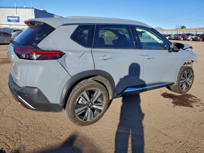 Фото 3 - NISSAN ROGUE