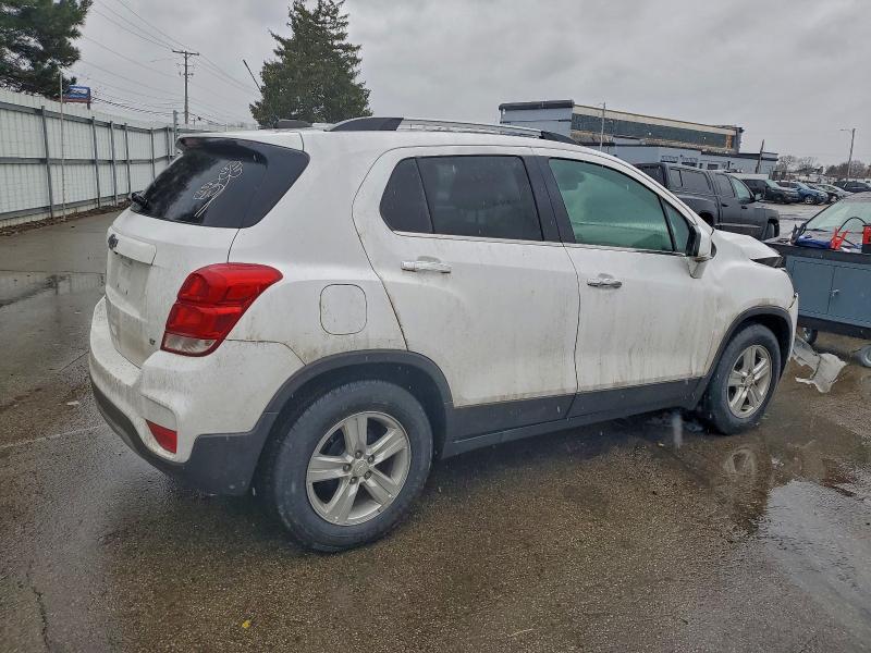 Фото 3 - CHEVROLET TRAX