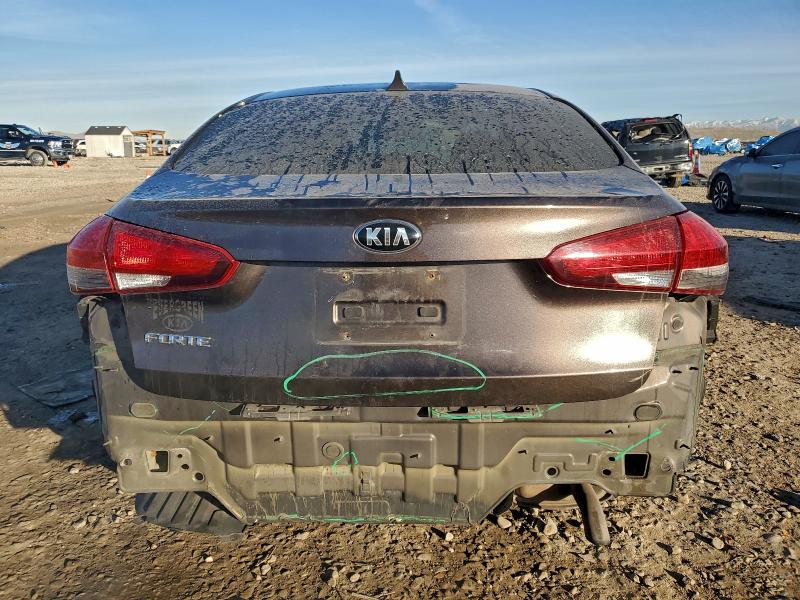 Фото 6 - KIA FORTE