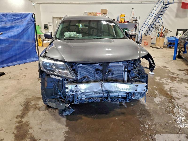 Фото 5 - NISSAN PATHFINDER