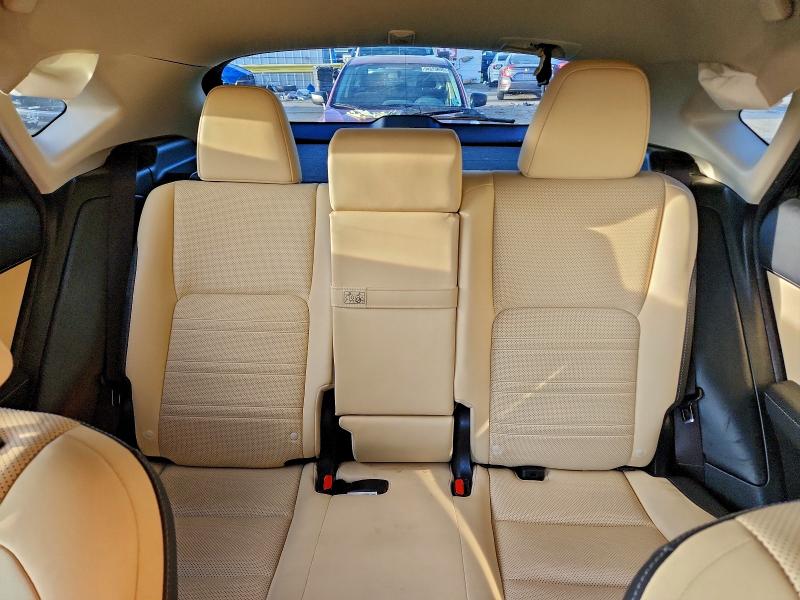 Фото 10 - LEXUS NX