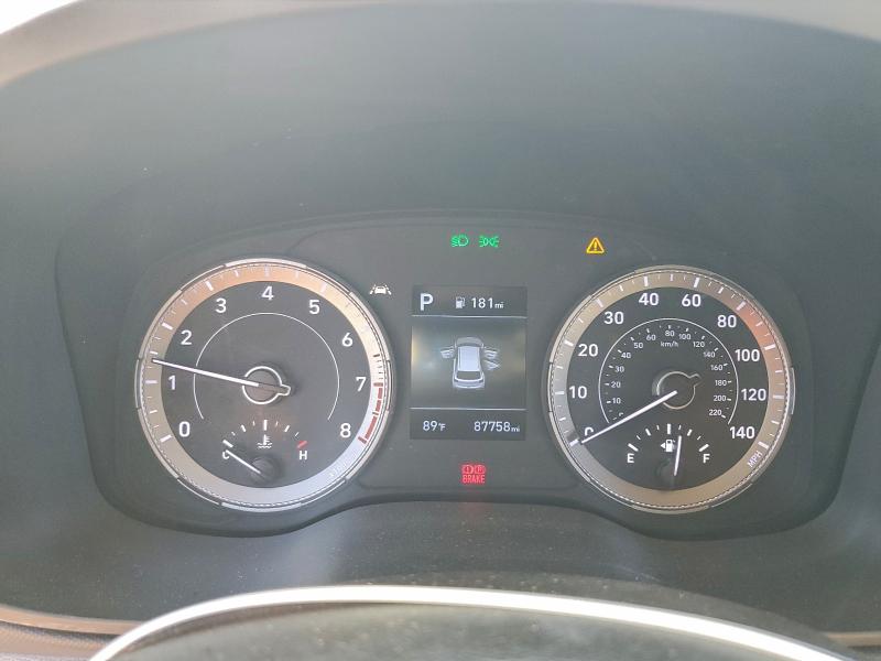 Фото 9 - HYUNDAI VENUE