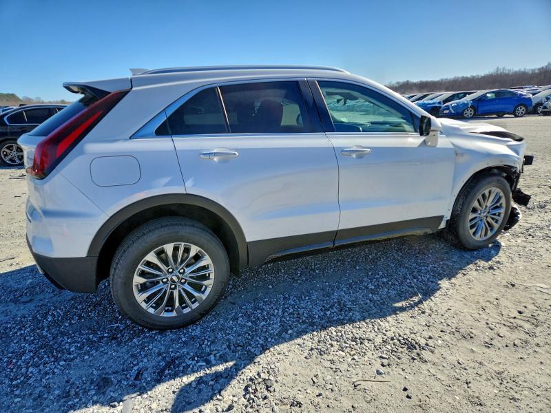 Фото 3 - CADILLAC XT4
