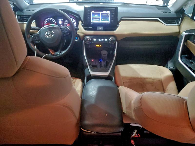 Фото 8 - TOYOTA RAV4