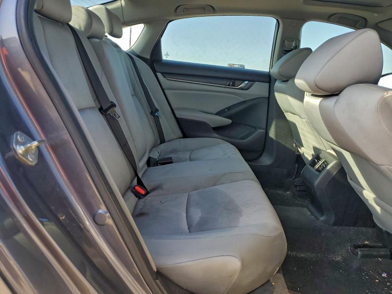 Фото 10 - HONDA ACCORD