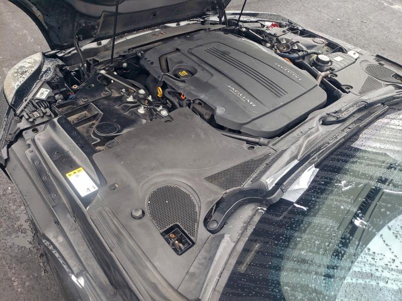 Фото 11 - JAGUAR F-TYPE