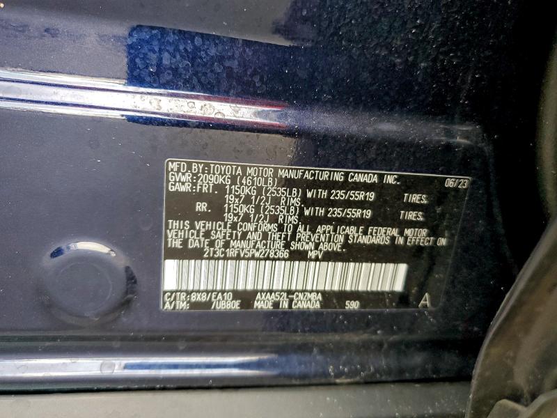 Фото 13 - TOYOTA RAV4