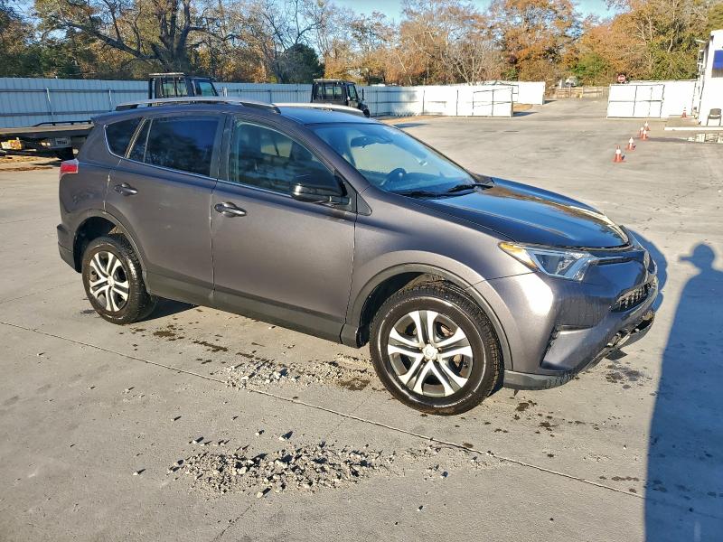 Фото 4 - TOYOTA RAV4