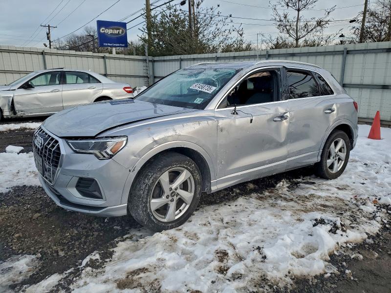 Фото 1 - AUDI Q3