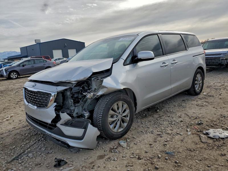 Фото 1 - KIA SEDONA