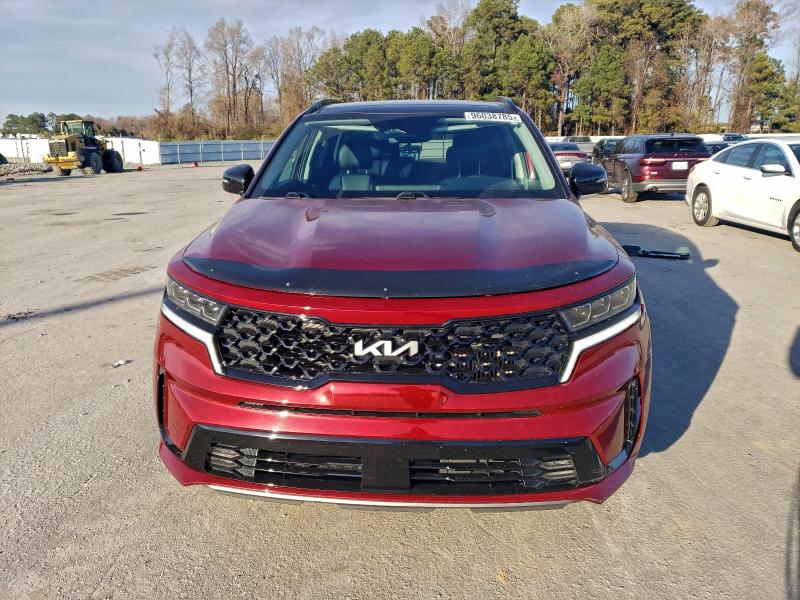 Фото 5 - KIA SORENTO