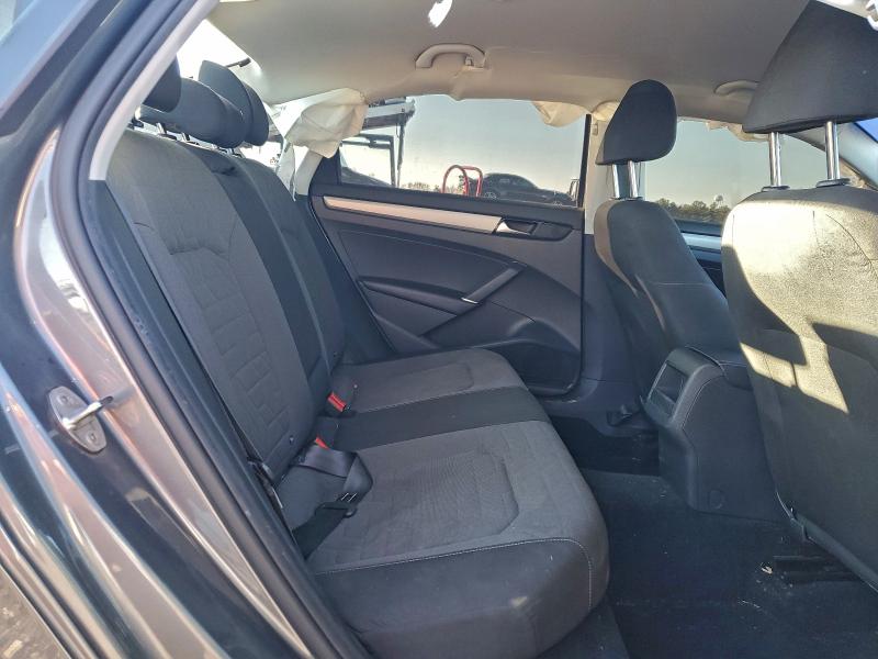 Фото 10 - VOLKSWAGEN PASSAT