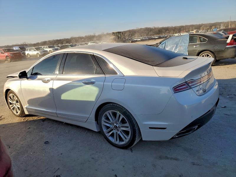 Фото 2 - LINCOLN MKZ