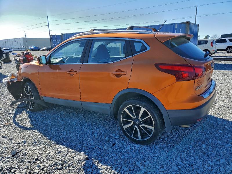 Фото 2 - NISSAN ROGUE