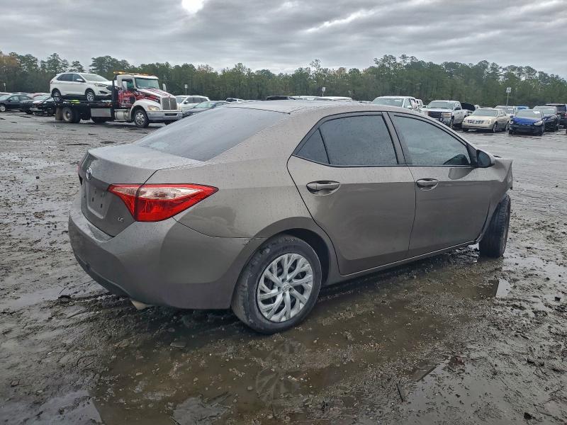 Фото 3 - TOYOTA COROLLA