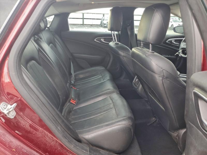 Фото 10 - CHRYSLER 200