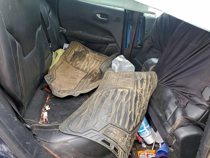 Фото 11 - JEEP COMPASS