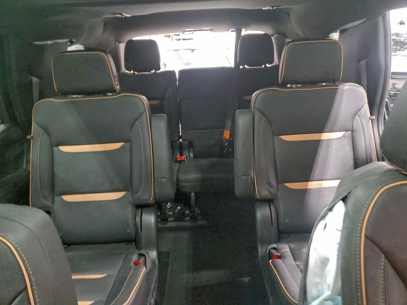 Фото 10 - GMC YUKON