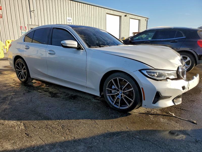 Фото 4 - BMW 3 SERIES