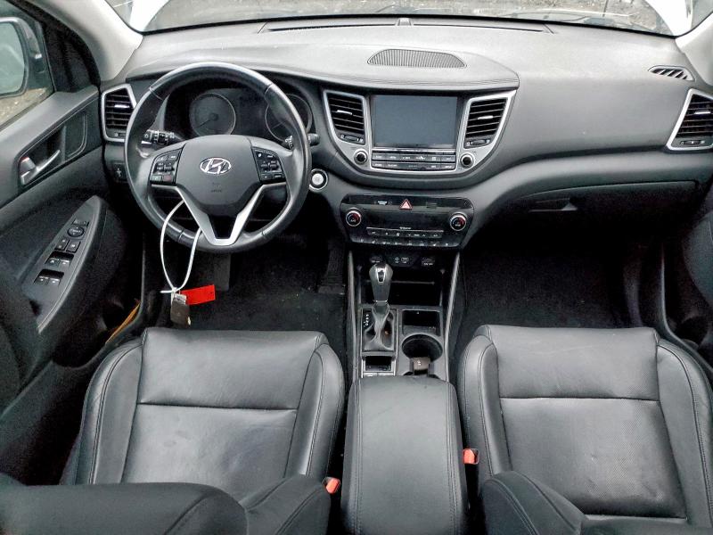 Фото 8 - HYUNDAI TUCSON