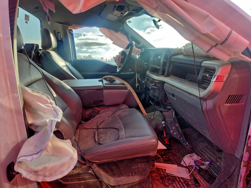 Фото 10 - FORD F550