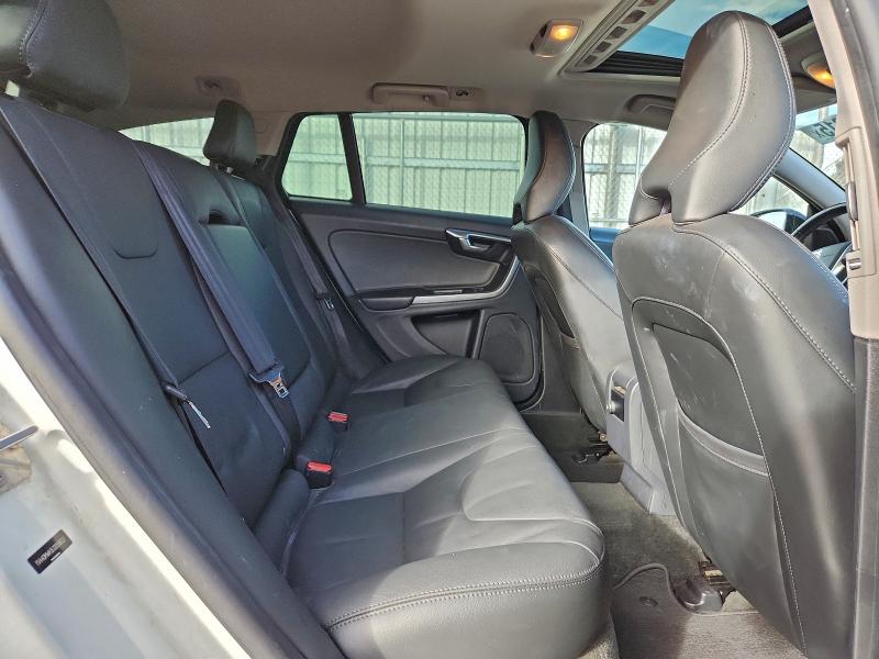 Фото 11 - VOLVO V60