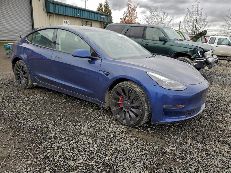Фото 4 - TESLA MODEL 3