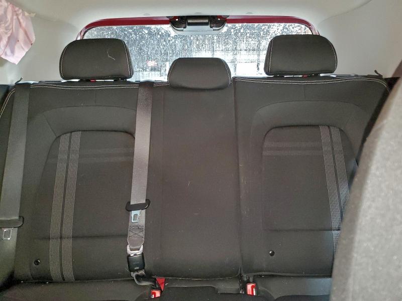 Фото 10 - HYUNDAI VENUE