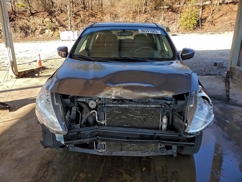 Фото 5 - NISSAN VERSA