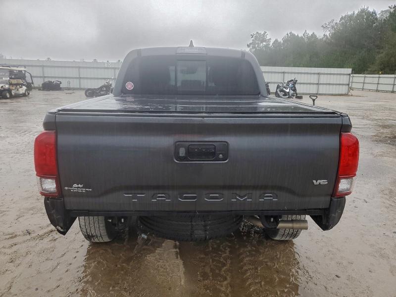 Фото 6 - TOYOTA TACOMA