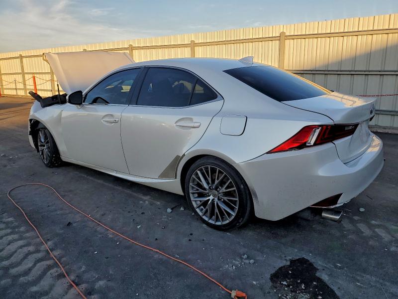 Фото 2 - LEXUS IS