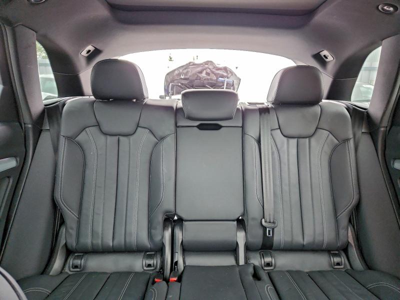 Фото 10 - AUDI Q5