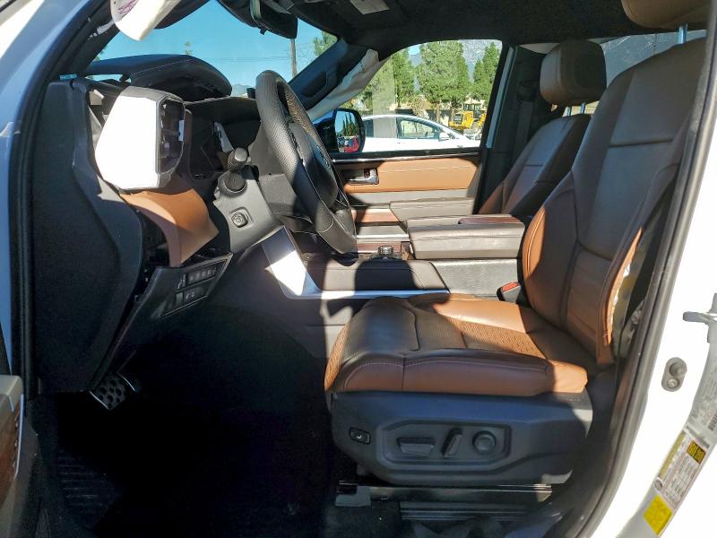 Фото 7 - TOYOTA TUNDRA