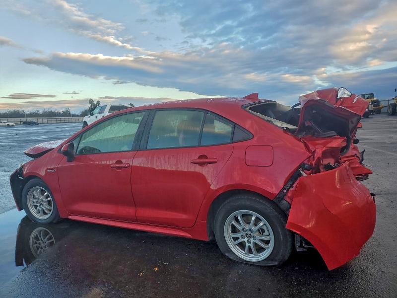 Фото 2 - TOYOTA COROLLA