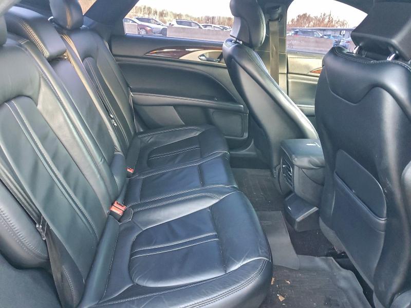 Фото 10 - LINCOLN MKZ