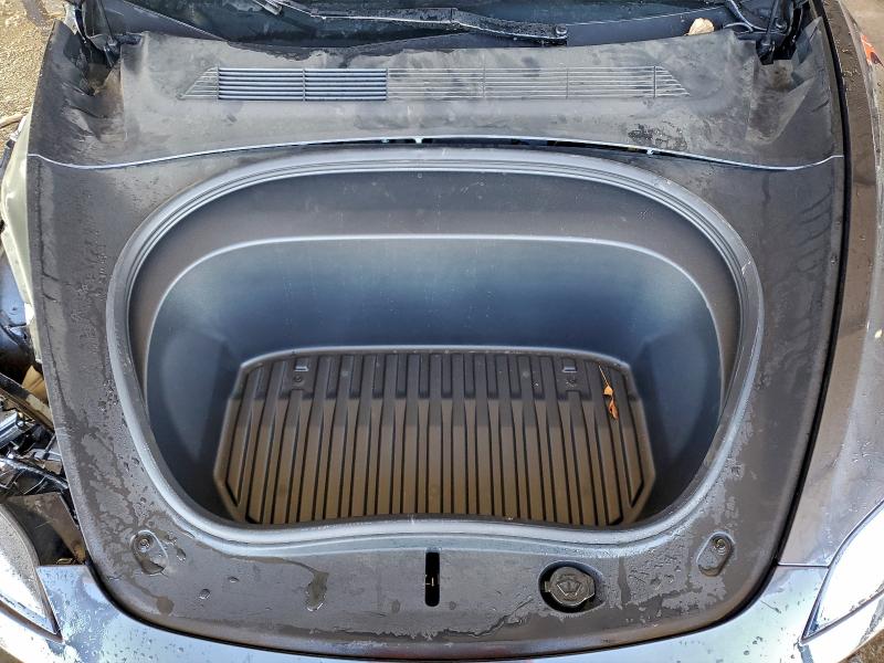 Фото 11 - TESLA MODEL 3