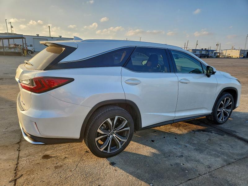 Фото 3 - LEXUS RX350