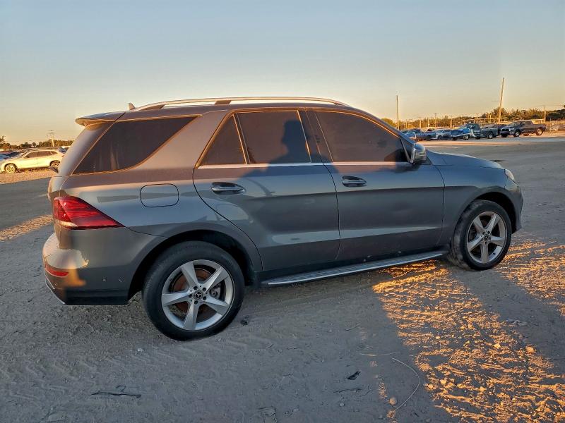 Фото 3 - MERCEDES-BENZ GLE-CLASS
