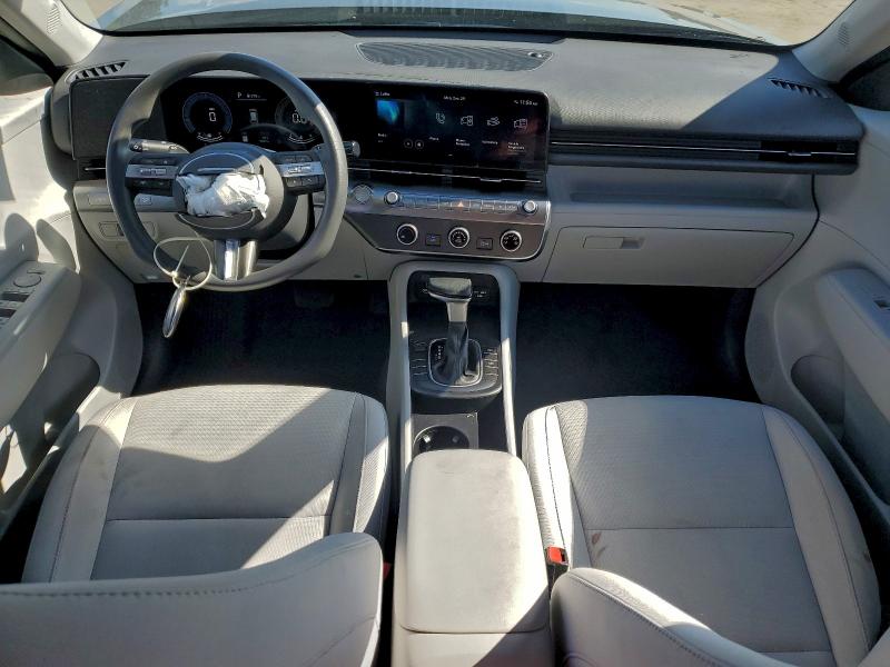 Фото 8 - HYUNDAI KONA