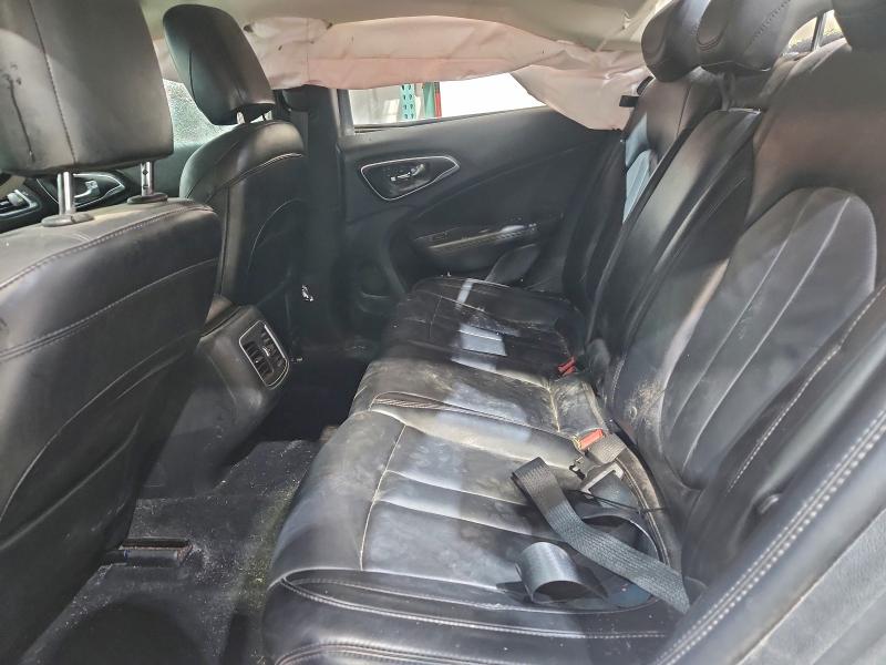 Фото 10 - CHRYSLER 200