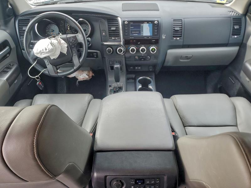 Фото 8 - TOYOTA SEQUOIA