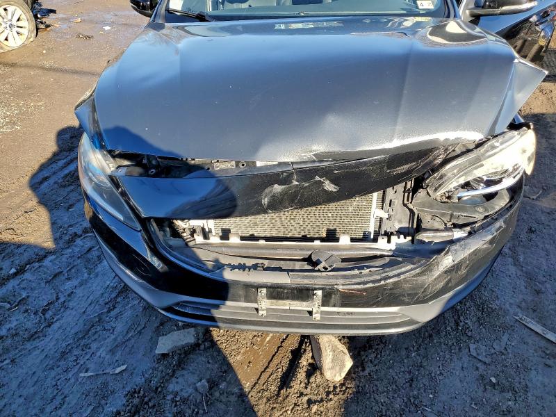 Фото 11 - VOLVO S60