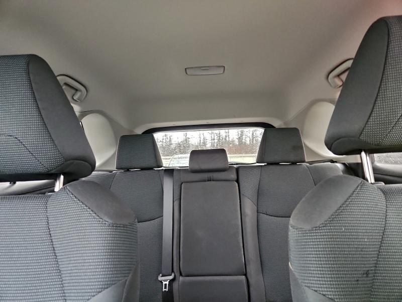 Фото 10 - TOYOTA RAV4