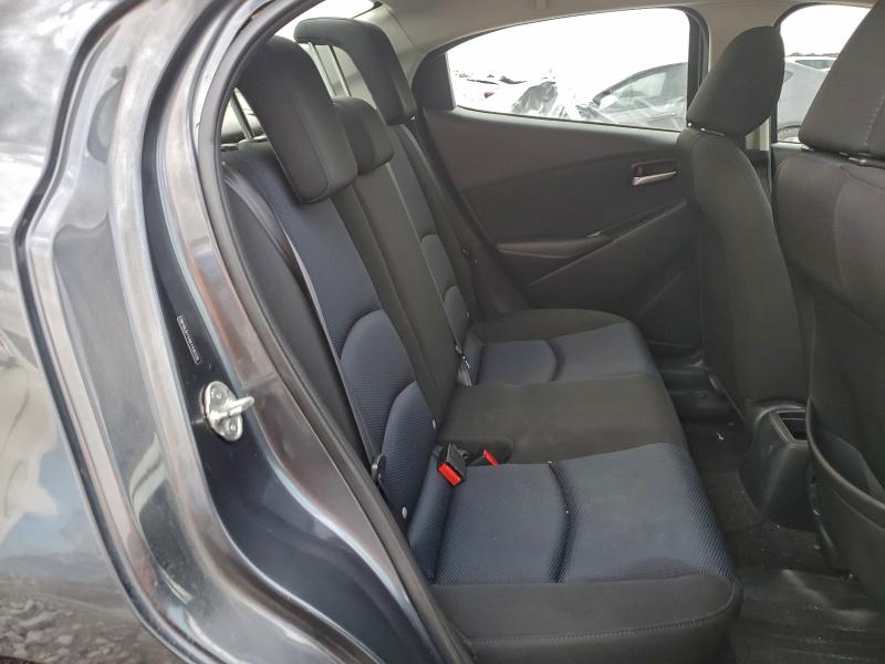 Фото 10 - TOYOTA YARIS