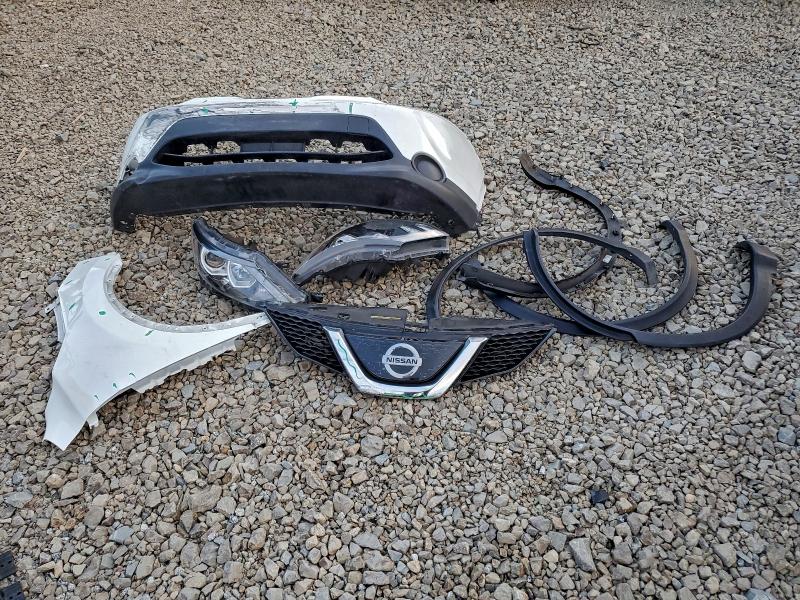 Фото 13 - NISSAN ROGUE