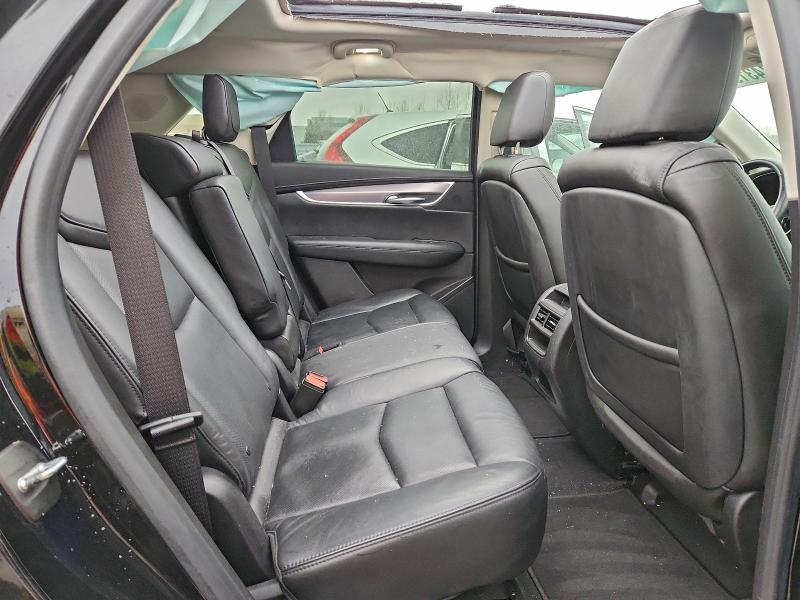 Фото 11 - CADILLAC XT5